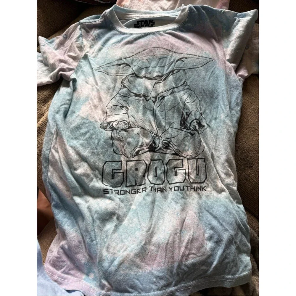 Bundle of 6 Graphic Tees